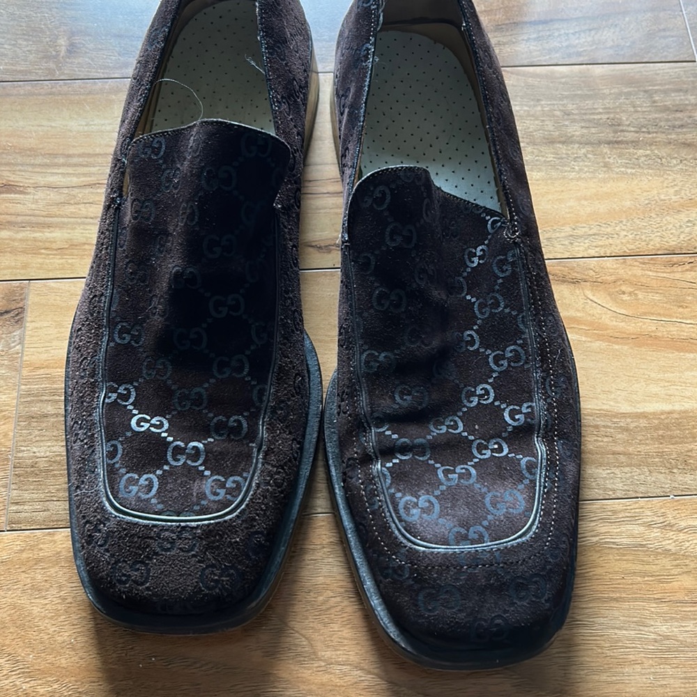 Gucci G Logo Brown Suede Loafers - 11